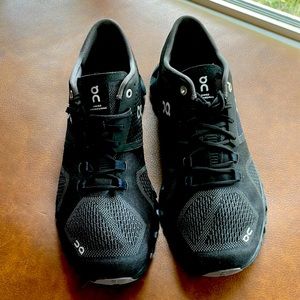 On Cloud X Brooks Training Shoes 8.5